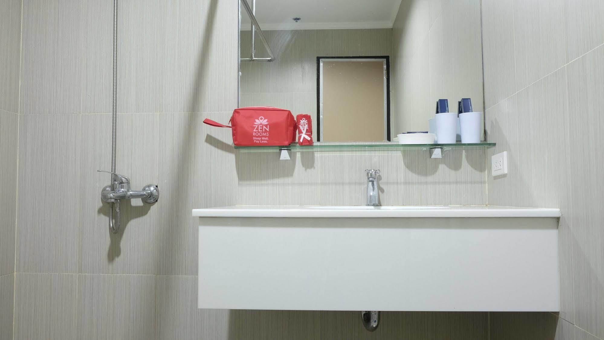 Zen Rooms Ninoy Aquino Airport Paranaque City Kültér fotó